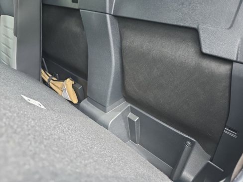 Used 2024 Toyota Tacoma TRD Sport image 30