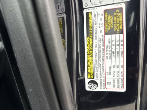 Used 2019 Volkswagen Beetle 2.0T SE image 41