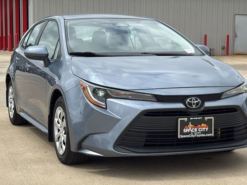 Certified 2025 Toyota Corolla LE image 7