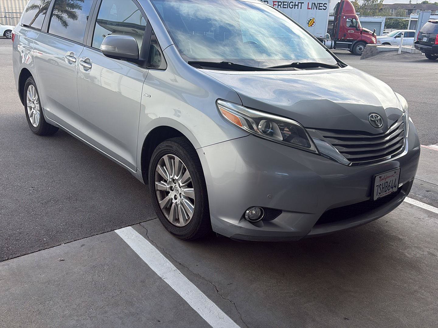 Used 2016 Toyota Sienna Limited AWD/4WD image 1