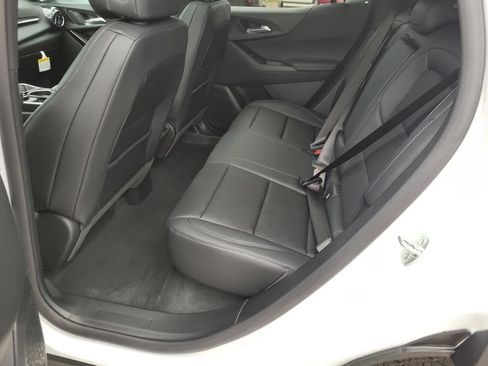 New 2026 Chevrolet Equinox LT w/ Convenience Package II FWD image 7