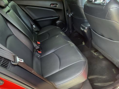 Certified 2022 Toyota Prius Prime XLE image 11