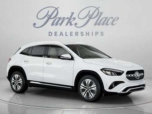 Used 2025 Mercedes-Benz GLA 250 4MATIC image 29