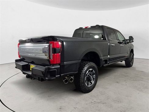 Certified 2024 Ford F350 Platinum w/ Tremor Off-Road Package image 5