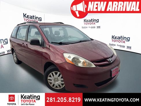 Used 2008 Toyota Sienna CE image 1