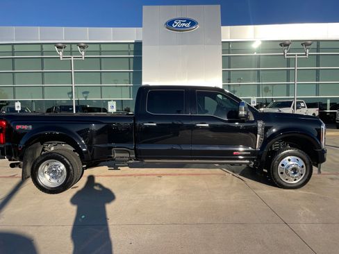 Used 2024 Ford F450 Limited w/ FX4 Off-Road Package image 6