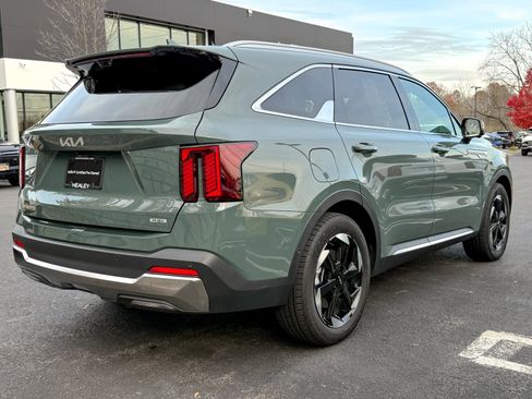 Certified 2025 Kia Sorento SX Prestige image 8