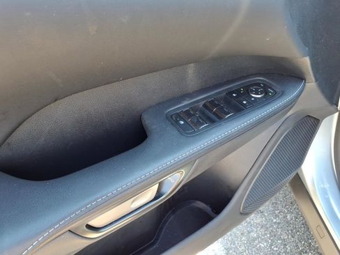Used 2024 Lexus RX 450h AWD w/ Convenience Package image 18