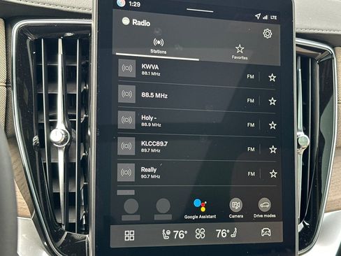 New 2026 Volvo XC90 B6 Plus w/ Protection Package image 17