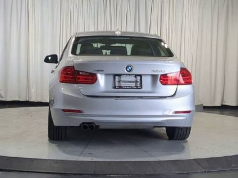 Used 2013 BMW 328i xDrive Sedan AWD/4WD image 9