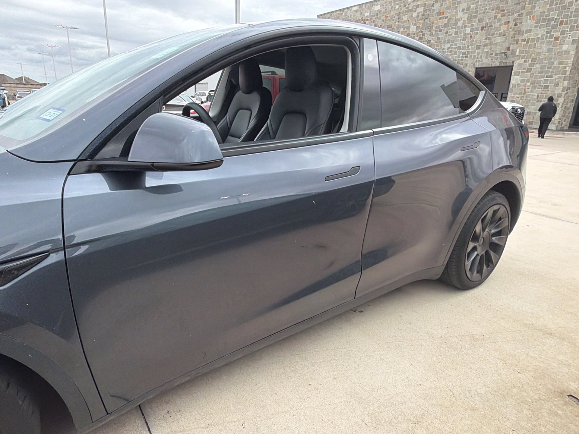 Used 2022 Tesla Model Y Long Range AWD/4WD image 6