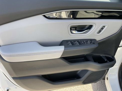 Used 2025 Honda Pilot EX-L image 14