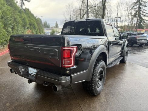 Used 2018 Ford F150 Raptor w/ Equipment Group 802A Luxury image 15