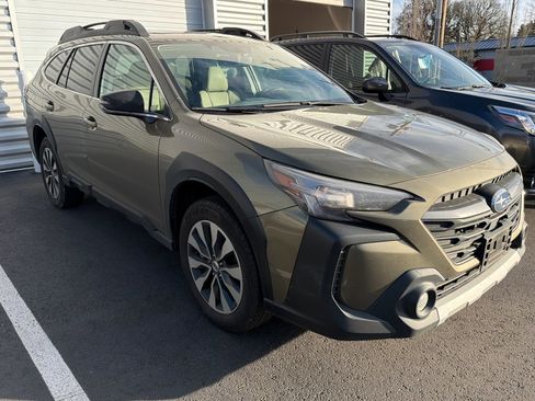 Used 2023 Subaru Outback Limited image 2