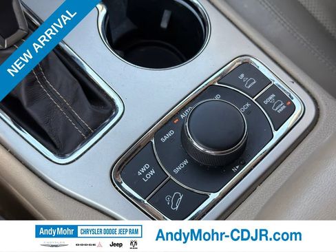 Used 2017 Jeep Grand Cherokee Overland AWD/4WD image 33