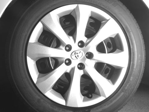 Used 2025 Toyota Corolla LE FWD image 12