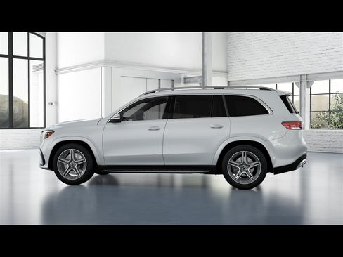 Certified 2026 Mercedes-Benz GLS 450 4MATIC image 28