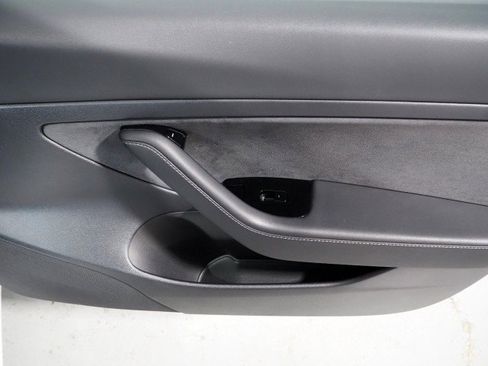 Used 2020 Tesla Model 3 Standard Range Plus image 53