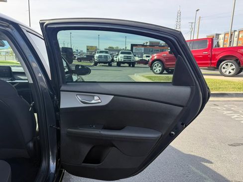 Used 2023 Kia Forte LXS image 18