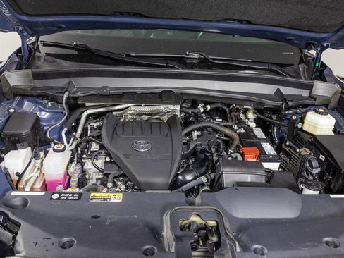 Used 2024 Toyota Grand Highlander XLE image 50