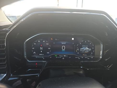 Used 2022 Chevrolet Silverado 1500 LT AWD/4WD image 11