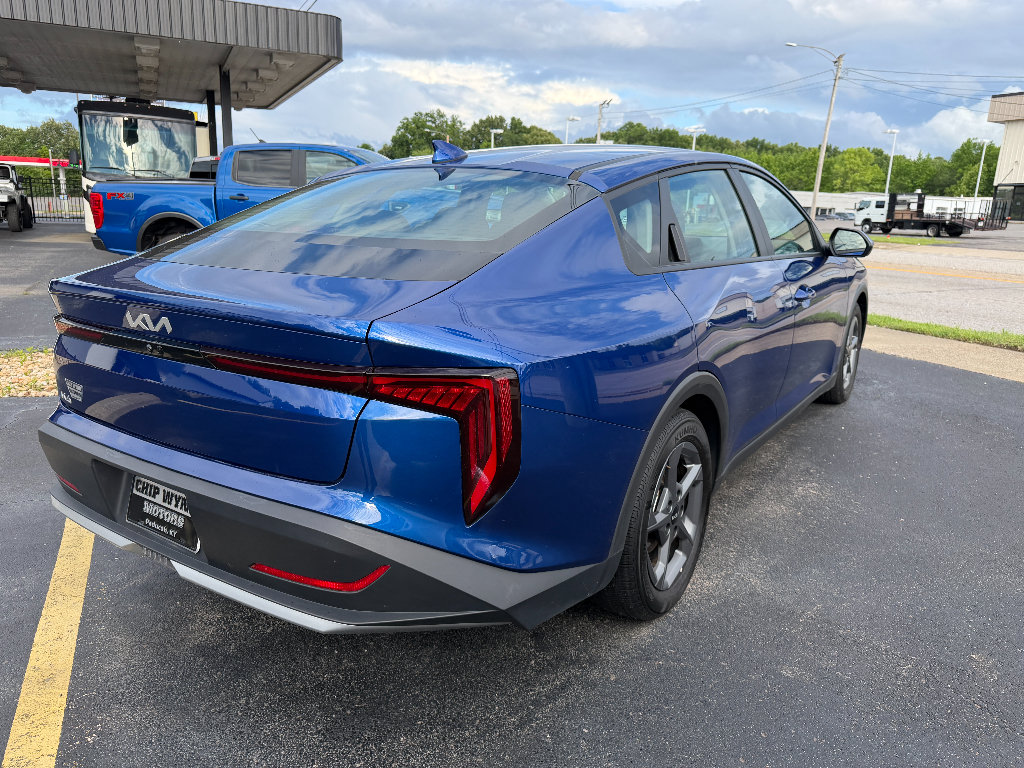 Used 2025 Kia K4 FWD image 6