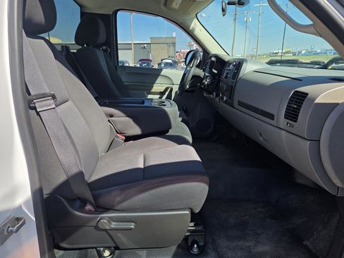 Used 2011 Chevrolet Silverado 1500 W/T w/ LS Package image 13