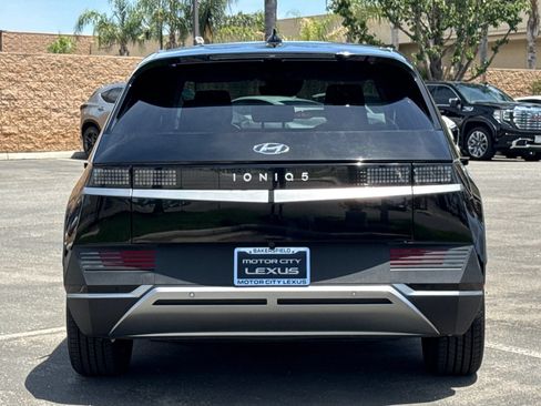 Used 2024 Hyundai Ioniq 5 SEL RWD image 5