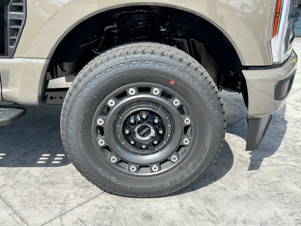 New 2027 Ford F250 XLT w/ XLT Premium Package AWD/4WD image 6