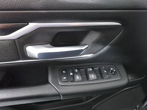 Used 2019 RAM 1500 Big Horn image 9