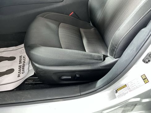 Used 2024 Nissan Altima 2.5 SV image 14