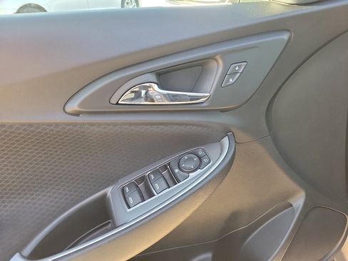 Used 2024 Chevrolet Malibu LT image 14