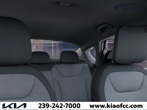 New 2025 Kia K4 LXS image 27