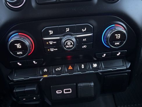 Used 2019 Chevrolet Silverado 1500 LT w/ All-Star Edition image 26