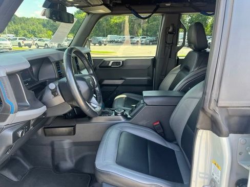 Used 2022 Ford Bronco Black Diamond w/ Sasquatch Package AWD/4WD image 5
