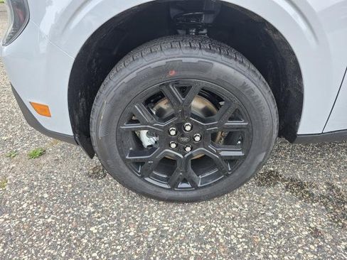 New 2025 Ford Maverick XLT w/ XLT Luxury Package image 29