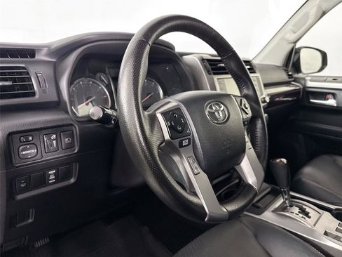 Certified 2021 Toyota 4Runner Limited image 4