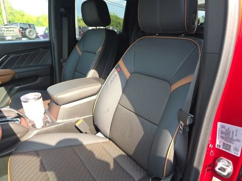 Used 2026 GMC Canyon AT4 w/ AT4 Premium Package AWD/4WD image 6