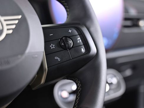 Used 2025 MINI Cooper S image 16