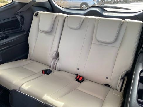 Used 2021 Subaru Ascent Limited w/ Technology Package image 12