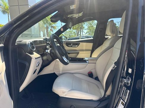 Used 2024 Mercedes-Benz GLC 300 image 5