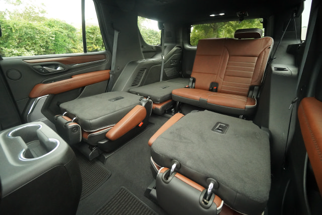 Used 2023 GMC Yukon Denali Ultimate AWD/4WD image 25