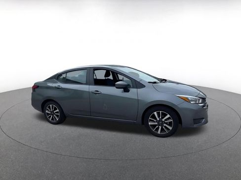 Used 2025 Nissan Versa SV FWD image 2