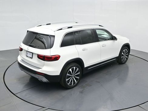 Used 2022 Mercedes-Benz GLB 250 image 32