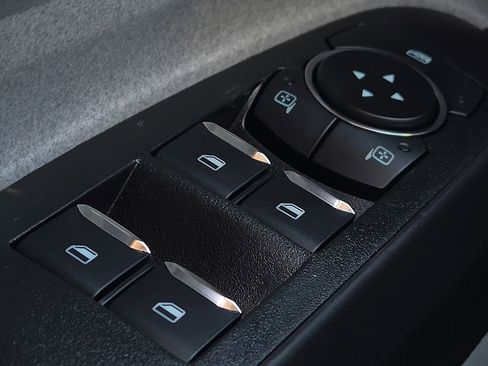 New 2025 Ford Maverick XLT w/ XLT Luxury Package image 16