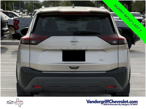 Used 2021 Nissan Rogue SL FWD image 5