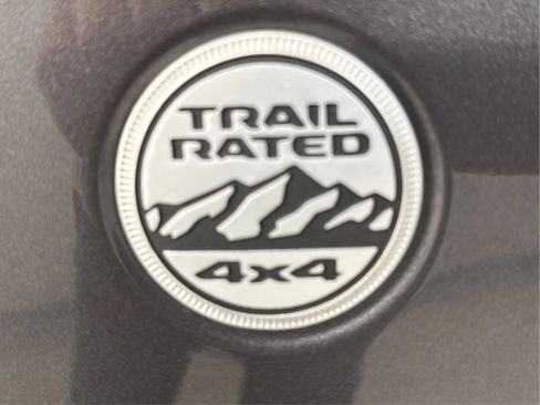 Used 2018 Jeep Wrangler Unlimited Sport S AWD/4WD image 34