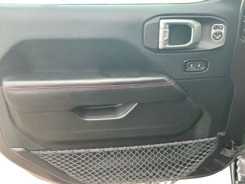 Used 2018 Jeep Wrangler Unlimited Rubicon image 24