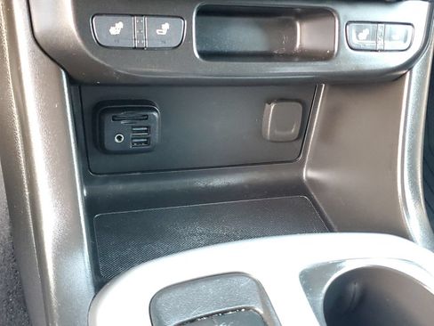 Used 2022 Chevrolet Colorado ZR2 w/ LPO, Power Package AWD/4WD image 25
