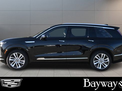 New 2026 Cadillac Vistiq Luxury image 4